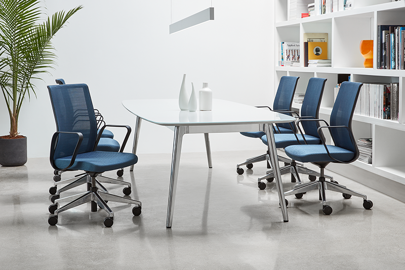 6C 61625 task chair with Syz 10673 conference table